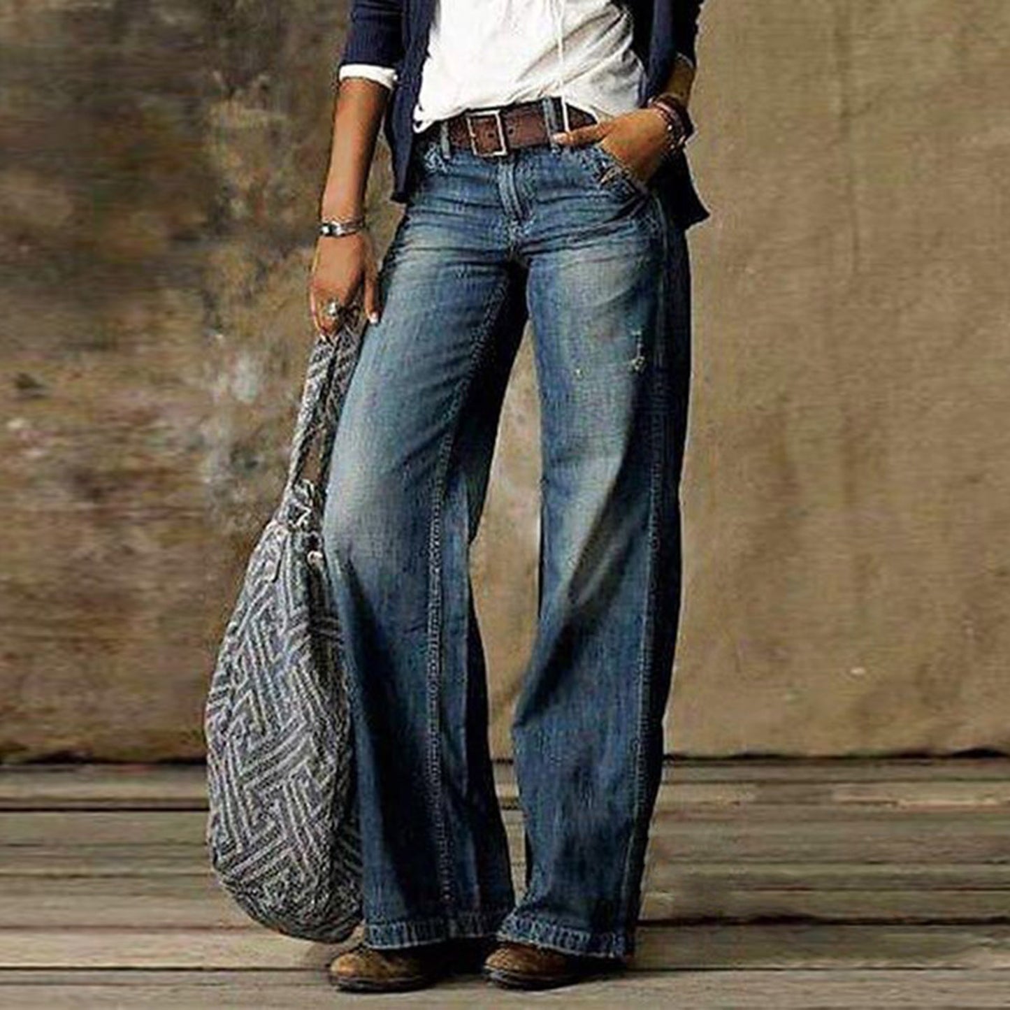 Casual Straight-Leg Jeans